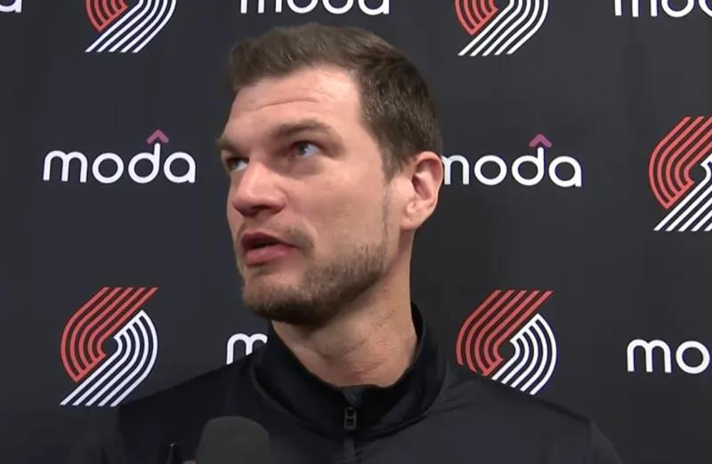 九娱游戏app-斯普利特再谈杨瀚森！直指三点提升，但基本都是空话，还需努力！